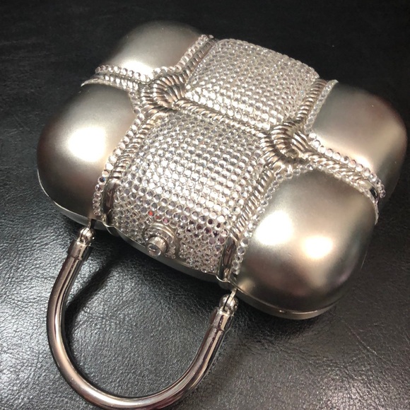 🆕 Daniella Clutch Shoulder Bag